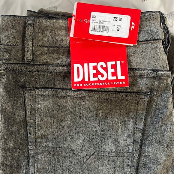 HOT Brand new Diesel jean bought on March Original